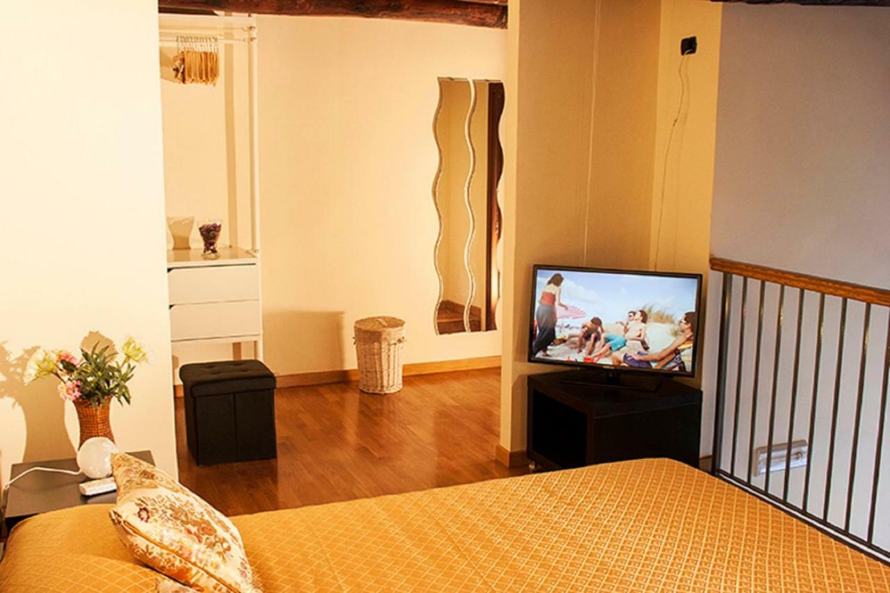 Spicchi Di Sole Bed & Breakfast เนเปิลส์ ภายนอก รูปภาพ